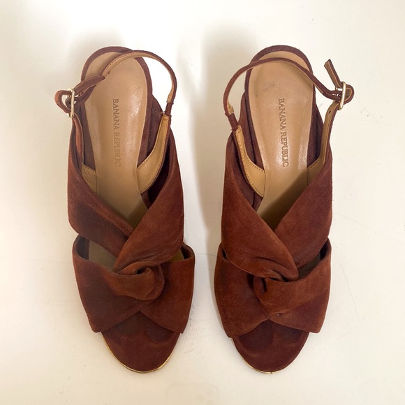 Banana Republic Rich Brown Suede Open Toe Heels - Picture 2 of 5